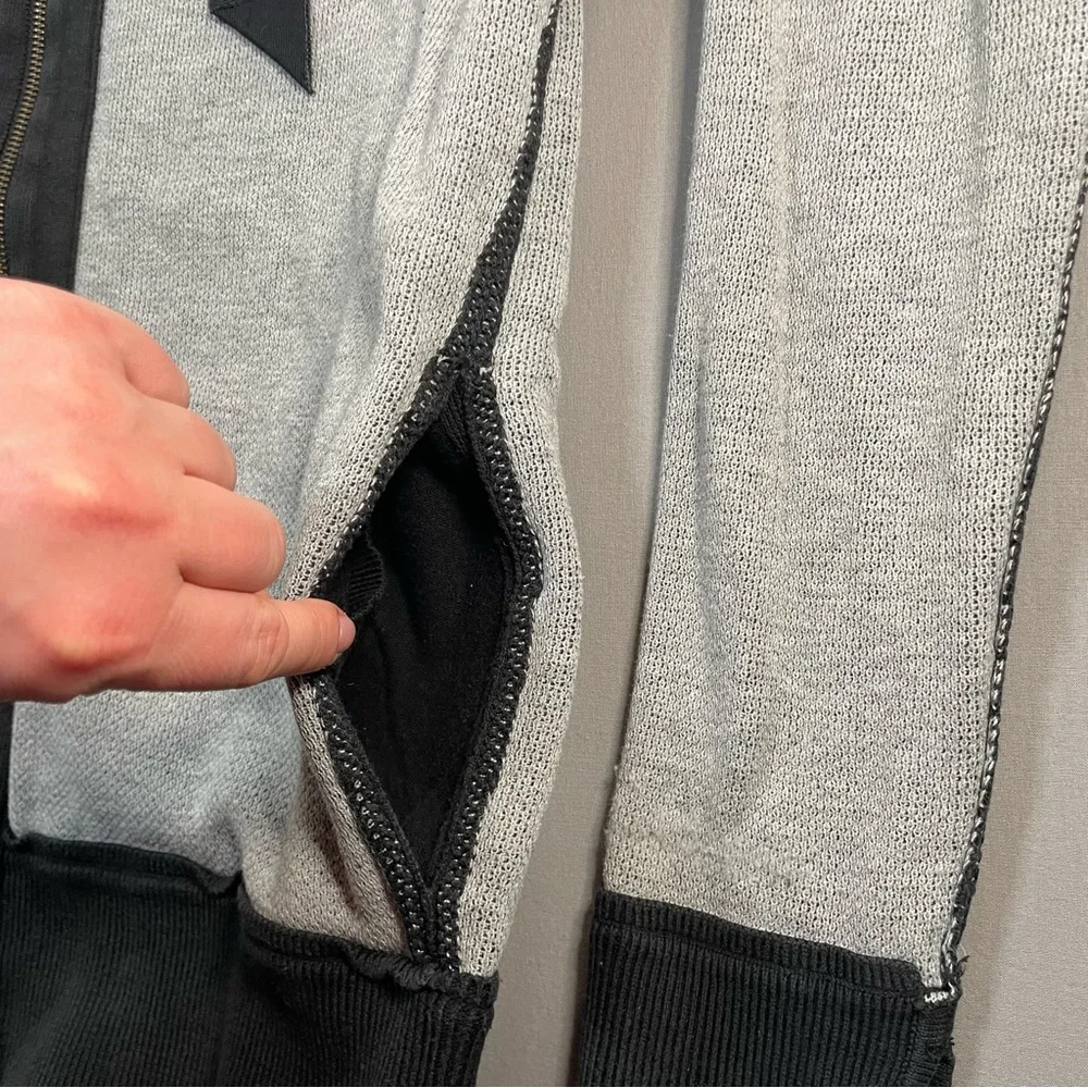 Lululemon Post Savasana REVERSIBLE Jacket in Black & Heathered Grey - Womens 10